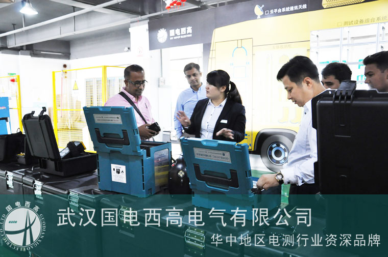 孟加拉农网客户来访考察试油机及绝缘电阻测试仪